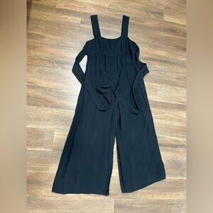 Lavender Brown Classic Black Jumpsuit Size Medium